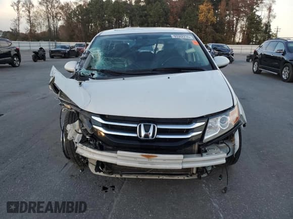 ✅ 2015 Honda Odyssey Touring Elite • VIN: 5FNRL5H96FB059269 • Lot: 94325465. Listed on Copart with 146,876 mi. Free auction sales archive from the USA and detailed vehicle history report at DreamBid. Image 5.