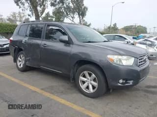 ✅ 2010 Toyota Highlander SE • VIN: 5TDJK3EH3AS008736 • Lot: 43622121. Listed on IAAI with 216,072 mi. Free auction sales archive from the USA and detailed vehicle history report at DreamBid. Image 1.