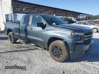 ✅ 2019 Chevrolet Silverado 1500 RST • VIN: 1GCRYEED6KZ414147 • Lot: 77144244. Wystawiony na Copart z przebiegiem 130 015 mil. Bezpłatny archiwum sprzedaży aukcyjnych z USA i szczegółowy raport historii pojazdu na DreamBid. Zdjęcie 4.