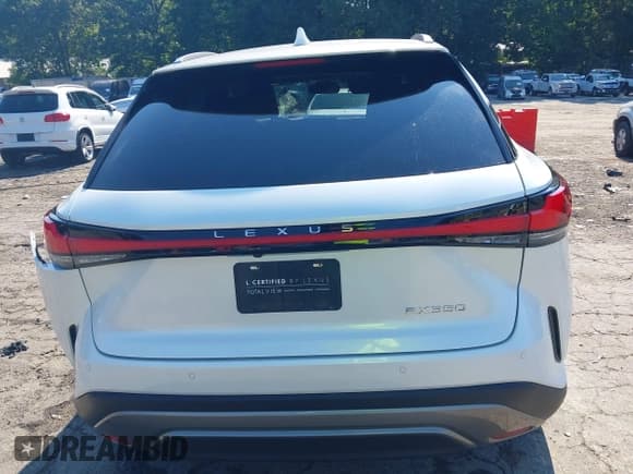 ✅ 2025 Lexus RX 350 • VIN: JTJCHMAA7S2021498 • Lot: 42982421. Wystawiony na IAAI z przebiegiem 10 478 mil. Bezpłatny archiwum sprzedaży aukcyjnych z USA i szczegółowy raport historii pojazdu na DreamBid. Zdjęcie 16.