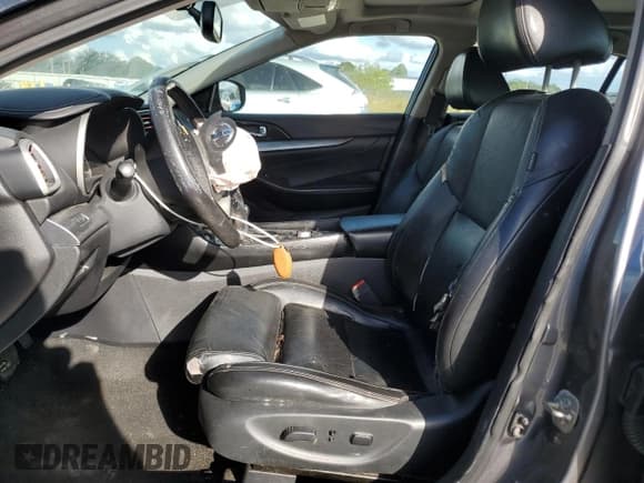 ✅ 2016 Nissan Maxima SL • VIN: 1N4AA6AP7GC377357 • Лот: 82304875. Опубликован ранее на Copart с пробегом 174 277 миль. Бесплатный доступ к архиву аукционных продаж из США и подробный отчёт об истории автомобиля на DreamBid. Изображение 7.