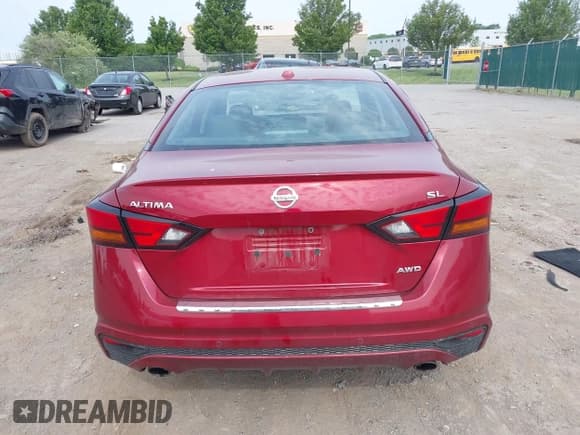 ✅ 2021 Nissan Altima SL • VIN: 1N4BL4EW2MN335473 • Lot: 42493776. Wystawiony na IAAI z przebiegiem 50 307 mil. Bezpłatny archiwum sprzedaży aukcyjnych z USA i szczegółowy raport historii pojazdu na DreamBid. Zdjęcie 16.