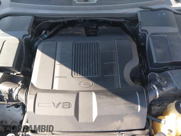 ✅ 2011 Land Rover LR4 Lux • VIN: SALAK2D4XBA568687 • Lot: 42668978. Listed on IAAI with 205,000 mi. Free auction sales archive from the USA and detailed vehicle history report at DreamBid. Image 10.