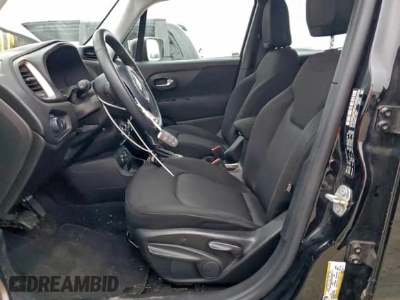 ✅ 2017 Jeep Renegade Sport • VIN: ZACCJBAB7HPG26821 • Лот: 96567605. Опубликован ранее на Copart с пробегом 96 821 миль. Бесплатный доступ к архиву аукционных продаж из США и подробный отчёт об истории автомобиля на DreamBid. Изображение 7.