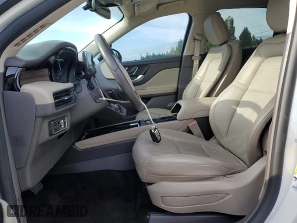 ✅ 2020 Lincoln Corsair Reserve • VIN: 5LMCJ2DH5LUL11323 • Лот: 61565345. Опубликован ранее на Copart с пробегом 30 867 миль. Бесплатный доступ к архиву аукционных продаж из США и подробный отчёт об истории автомобиля на DreamBid. Изображение 7.