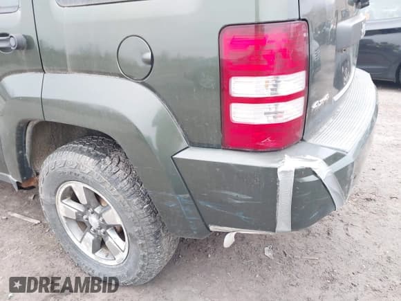 ✅ 2009 Jeep Liberty Sport • VIN: 1J8GN28K99W501893 • Lot: 43747282. Listed on IAAI with 201,230 mi. Free auction sales archive from the USA and detailed vehicle history report at DreamBid. Image 6.