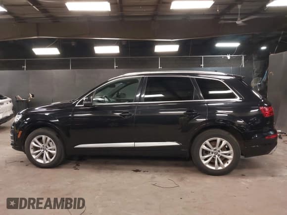 ✅ 2017 Audi Q7 Premium • VIN: WA1AAAF78HD045858 • Lot: 42315980. Listed on IAAI with 66,523 mi. Free auction sales archive from the USA and detailed vehicle history report at DreamBid. Image 14.