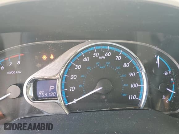 ✅ 2012 Toyota Sienna XLE • VIN: 5TDYK3DC7CS220997 • Lot: 66295765. Listed on Copart with 253,190 mi. Free auction sales archive from the USA and detailed vehicle history report at DreamBid. Image 9.