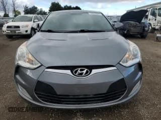 ✅ 2013 Hyundai Veloster w/Gray Int • VIN: KMHTC6AD6DU090533 • Lot: 74840004. Wystawiony na Copart z przebiegiem 223 078 mil. Bezpłatny archiwum sprzedaży aukcyjnych z USA i szczegółowy raport historii pojazdu na DreamBid. Zdjęcie 5.