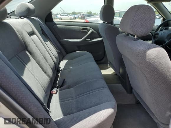 ✅ 2001 Toyota Camry CE • VIN: 4T1BG22K01U094210 • Лот: 70282445. Опубликован ранее на Copart с пробегом 198 813 миль. Бесплатный доступ к архиву аукционных продаж из США и подробный отчёт об истории автомобиля на DreamBid. Изображение 10.