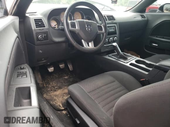 ✅ 2013 Dodge Challenger R/T Plus • VIN: 2C3CDYBT6DH554284 • Lot: 70181374. Listed on Copart with 116,395 mi. Free auction sales archive from the USA and detailed vehicle history report at DreamBid. Image 8.