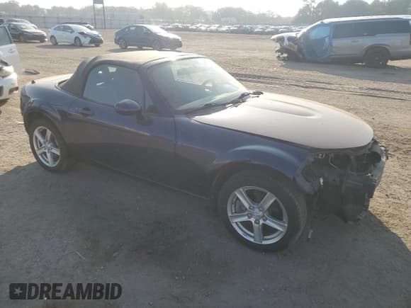 ✅ 2008 Mazda MX-5 Miata Grand Touring • VIN: JM1NC25F180145727 • Lot: 78411304. Wystawiony na Copart z przebiegiem 98 879 mil. Bezpłatny archiwum sprzedaży aukcyjnych z USA i szczegółowy raport historii pojazdu na DreamBid. Zdjęcie 4.