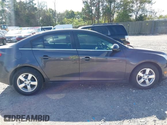 ✅ 2014 Chevrolet Cruze 1LT • VIN: 1G1PC5SB1E7218750 • Lot: 43329530. Listed on IAAI with 151,833 mi. Free auction sales archive from the USA and detailed vehicle history report at DreamBid. Image 13.