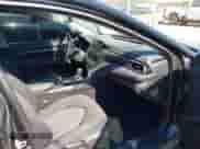 2022 Toyota Camry Hybrid LE z VIN 4T1C31AK9NU592164, wystawiony jako IAAI lot #43394960 z przebiegiem 56 727 mil mil oraz . Historia ofert i sprzedaży dostępna na DreamBid. Obrazek 5.