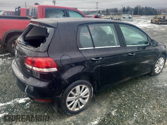 ✅ 2013 Volkswagen Golf TDI w/Sunroof & Nav • VIN: WVWNM7AJ4DW061607 • Лот: 83153834. Опубликован ранее на Copart с пробегом 115 472 миль. Бесплатный доступ к архиву аукционных продаж из США и подробный отчёт об истории автомобиля на DreamBid. Изображение 3.