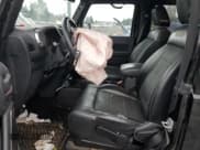 ✅ 2012 Jeep Wrangler Rubicon • VIN: 1C4BJWCGXCL205250 • Lot: 91591885. Wystawiony na Copart z przebiegiem 158 119 mil. Bezpłatny archiwum sprzedaży aukcyjnych z USA i szczegółowy raport historii pojazdu na DreamBid. Zdjęcie 7.