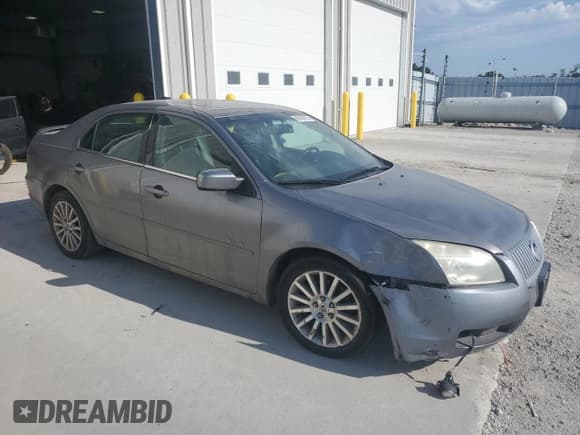 ✅ 2007 Mercury Milan Premier • VIN: 3MEHM08137R651510 • Lot: 68166195. Listed on Copart with 200,574 mi. Free auction sales archive from the USA and detailed vehicle history report at DreamBid. Image 4.