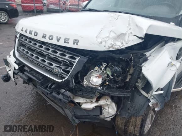 ✅ 2016 Land Rover LR4 HSE • VIN: SALAG2V65GA827367 • Lot: 42351913. Listed on IAAI with 108,481 mi. Free auction sales archive from the USA and detailed vehicle history report at DreamBid. Image 6.