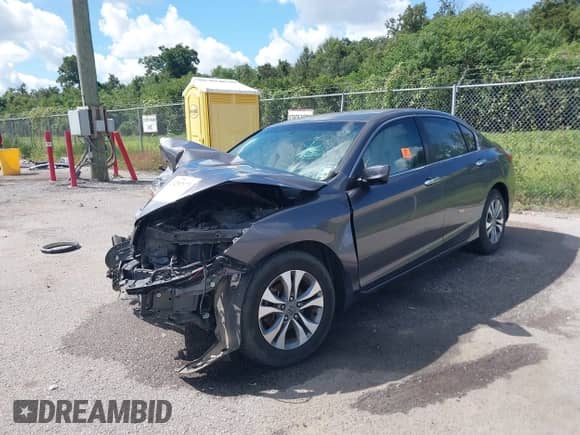 2014 Honda Accord LX с VIN 1HGCR2F39EA246032, выставлен на аукционе IAAI как лот 43297373 с пробегом Не указан миль и . История ставок и продаж доступна на DreamBid. Изображение 2.