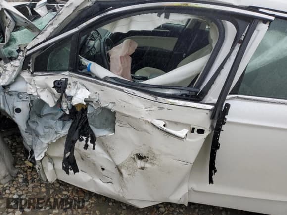 ✅ 2018 Ford Fusion Titanium • VIN: 3FA6P0D90JR247220 • Лот: 80492255. Опубликован ранее на Copart с пробегом Не указан. Бесплатный доступ к архиву аукционных продаж из США и подробный отчёт об истории автомобиля на DreamBid. Изображение 7.