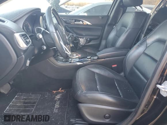 ✅ 2018 Infiniti QX30 Essential • VIN: SJKCH5CR8JA060016 • Lot: 79999804. Listed on Copart with 68,351 mi. Free auction sales archive from the USA and detailed vehicle history report at DreamBid. Image 7.
