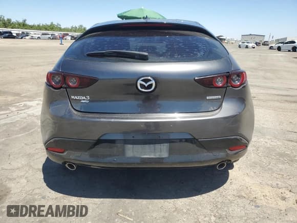 ✅ 2020 Mazda 3 Premium • VIN: JM1BPBNM1L1164240 • Lot: 61675365. Wystawiony na Copart z przebiegiem 90 509 mil. Bezpłatny archiwum sprzedaży aukcyjnych z USA i szczegółowy raport historii pojazdu na DreamBid. Zdjęcie 6.