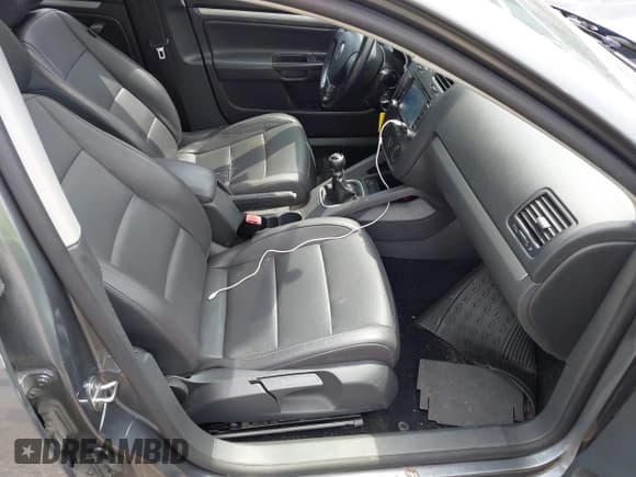 ✅ 2009 Volkswagen Jetta SE • VIN: 3VWTZ71K59M257612 • Lot: 42375908. Listed on IAAI with 115,420 mi. Free auction sales archive from the USA and detailed vehicle history report at DreamBid. Image 5.