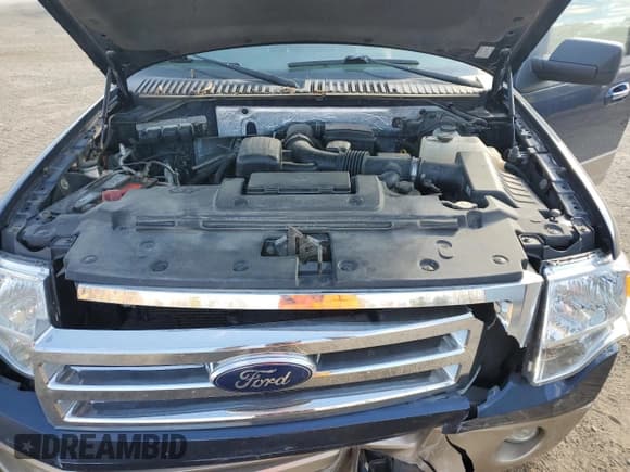 ✅ 2014 Ford Expedition XLT • VIN: 1FMJU1J53EEF00460 • Lot: 90598005. Wystawiony na Copart z przebiegiem 125 122 mil. Bezpłatny archiwum sprzedaży aukcyjnych z USA i szczegółowy raport historii pojazdu na DreamBid. Zdjęcie 12.