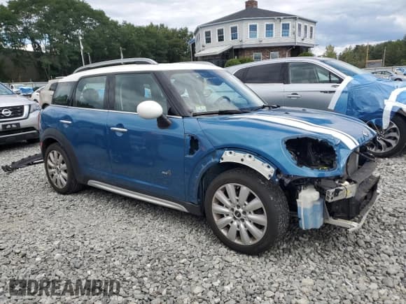 ✅ 2017 MINI Countryman Cooper S • VIN: WMZYT5C3XH3D79731 • Лот: 70459995. Опубликован ранее на Copart с пробегом 62 695 миль. Бесплатный доступ к архиву аукционных продаж из США и подробный отчёт об истории автомобиля на DreamBid. Изображение 4.