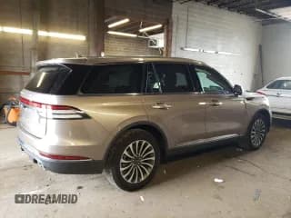 ✅ 2020 Lincoln Aviator Reserve • VIN: 5LM5J7XC8LGL08744 • Lot: 63750883. Listed on Copart with 6,232 mi. Free auction sales archive from the USA and detailed vehicle history report at DreamBid. Image 3.