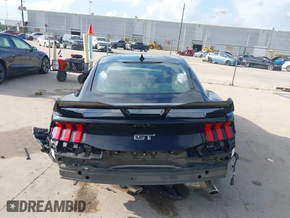 ✅ 2024 Ford Mustang GT Premium • VIN: 1FA6P8CFXR5400464 • Lot: 42961039. Listed on IAAI with 5,368 mi. Free auction sales archive from the USA and detailed vehicle history report at DreamBid. Image 17.