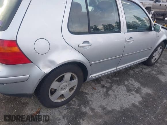 ✅ 2002 Volkswagen Golf GLS • VIN: 9BWGK61J524066709 • Lot: 43730227. Listed on IAAI with 143,542 mi. Free auction sales archive from the USA and detailed vehicle history report at DreamBid. Image 16.