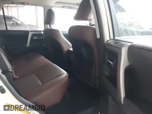 ✅ 2021 Toyota 4Runner Limited • VIN: JTEKU5JR3M5881871 • Lot: 41944339. Listed on IAAI with 55,506 mi. Free auction sales archive from the USA and detailed vehicle history report at DreamBid. Image 8.