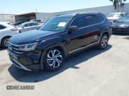 ✅ 2021 Volkswagen Atlas SEL Premium • VIN: 1V2TR2CA9MC598336 • Lot: 42300869. Listed on IAAI with 48,489 mi. Free auction sales archive from the USA and detailed vehicle history report at DreamBid. Image 17.