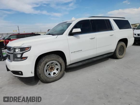✅ 2016 Chevrolet Suburban LT • VIN: 1GNSCHKC3GR126873 • Lot: 86489795. Wystawiony na Copart z przebiegiem 164 594 mil. Bezpłatny archiwum sprzedaży aukcyjnych z USA i szczegółowy raport historii pojazdu na DreamBid. Zdjęcie 1.