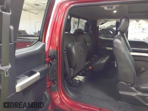 ✅ 2015 Ford F-150 XLT • VIN: 1FTFX1EF4FFA27362 • Lot: 43212716. Listed on IAAI with 146,789 mi. Free auction sales archive from the USA and detailed vehicle history report at DreamBid. Image 8.