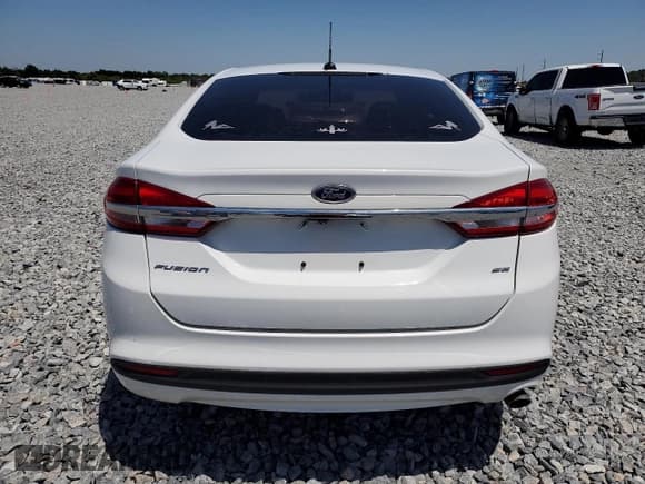 ✅ 2017 Ford Fusion SE • VIN: 3FA6P0H78HR297270 • Lot: 53553895. Listed on Copart with 143,994 mi. Free auction sales archive from the USA and detailed vehicle history report at DreamBid. Image 6.