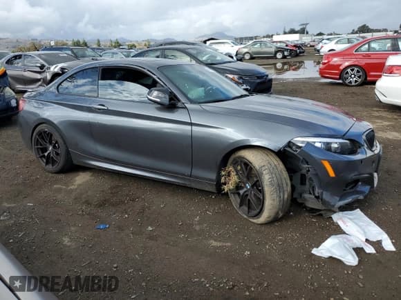 ✅ 2020 BMW 2 Series M240i • VIN: WBA2J5C08L7D66525 • Lot: 84341584. Listed on Copart with 50,749 mi. Free auction sales archive from the USA and detailed vehicle history report at DreamBid. Image 4.