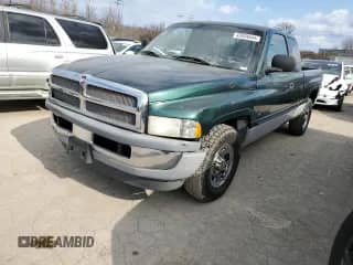 2000 Dodge 1500 with VIN 3B7HC12YXYG105347, listed as a Copart auction lot 43934644 with 223,740 mi miles and Salvage title. Bid and sale history available at DreamBid. Image 1.