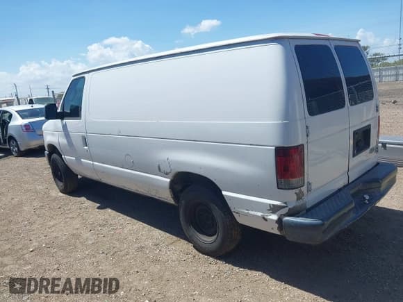 ✅ 2011 Ford Econoline Cargo Commercial • VIN: 1FTNE1EW0BDB30057 • Lot: 42934974. Listed on IAAI with 316,326 mi. Free auction sales archive from the USA and detailed vehicle history report at DreamBid. Image 3.