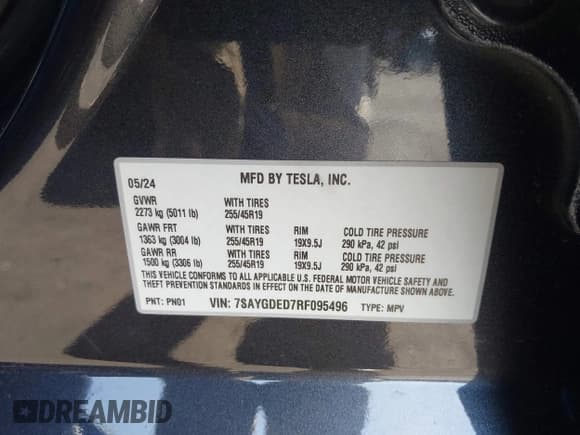 ✅ 2024 Tesla Model Y • VIN: 7SAYGDED7RF095496 • Lot: 43528096. Wystawiony na IAAI z przebiegiem 36 015 mil. Bezpłatny archiwum sprzedaży aukcyjnych z USA i szczegółowy raport historii pojazdu na DreamBid. Zdjęcie 9.