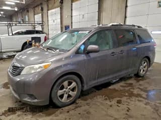✅ 2014 Toyota Sienna LE • VIN: 5TDKK3DC9ES434026 • Lot: 96868205. Listed on Copart with 265,276 mi. Free auction sales archive from the USA and detailed vehicle history report at DreamBid. Image 1.