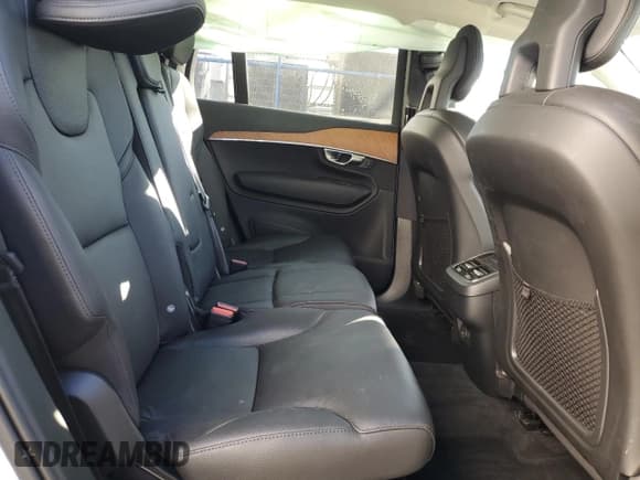 ✅ 2022 Volvo XC90 Momentum • VIN: YV4A22PK0N1810390 • Lot: 93047425. Listed on Copart with 34,263 mi. Free auction sales archive from the USA and detailed vehicle history report at DreamBid. Image 11.