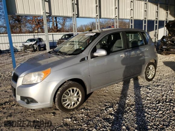✅ 2009 Chevrolet Aveo 1LT • VIN: KL1TD66E69B364746 • Лот: 84932774. Опубликован ранее на Copart с пробегом 109 126 миль. Бесплатный доступ к архиву аукционных продаж из США и подробный отчёт об истории автомобиля на DreamBid. Изображение 1.