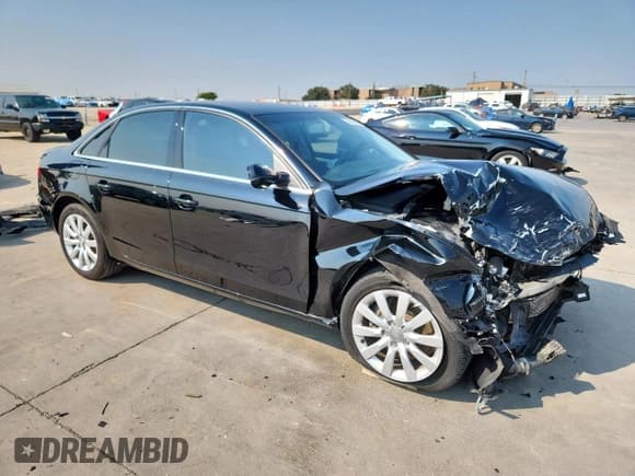 ✅ 2012 Audi A4 Premium • VIN: WAUAFAFL9CN014963 • Лот: 81464195. Опубликован ранее на Copart с пробегом 121 434 миль. Бесплатный доступ к архиву аукционных продаж из США и подробный отчёт об истории автомобиля на DreamBid. Изображение 4.