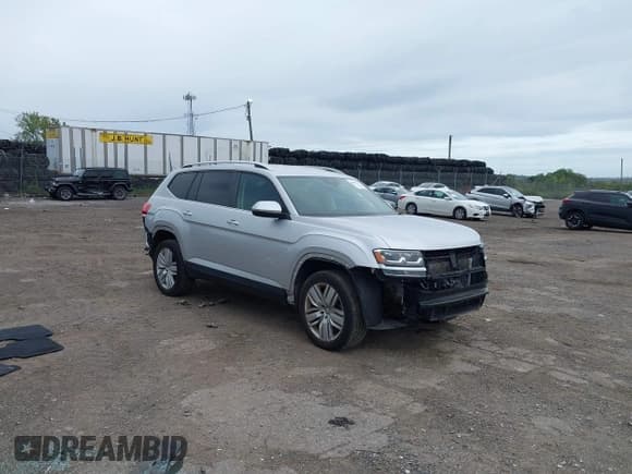 ✅ 2019 Volkswagen Atlas SE • VIN: 1V2UR2CA2KC515377 • Lot: 42981214. Listed on IAAI with 73,872 mi. Free auction sales archive from the USA and detailed vehicle history report at DreamBid. Image 1.