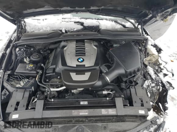 ✅ 2010 BMW 6 Series 650i • VIN: WBAEA5C59ACV93748 • Лот: 85695484. Опубликован ранее на Copart с пробегом Не указан. Бесплатный доступ к архиву аукционных продаж из США и подробный отчёт об истории автомобиля на DreamBid. Изображение 11.