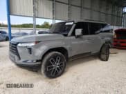 ✅ 2024 Lexus GX 550 Premium • VIN: JTJTBCDXXR5022052 • Лот: 81896295. Опубликован ранее на Copart с пробегом 13 584 миль. Бесплатный доступ к архиву аукционных продаж из США и подробный отчёт об истории автомобиля на DreamBid. Изображение 1.