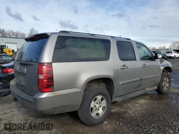 ✅ 2007 Chevrolet Suburban LT • VIN: 1GNFK16347J173513 • Лот: 80650255. Опубликован ранее на Copart с пробегом Не указан. Бесплатный доступ к архиву аукционных продаж из США и подробный отчёт об истории автомобиля на DreamBid. Изображение 3.