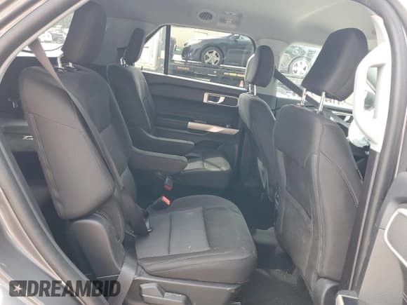 ✅ 2022 Ford Explorer XLT • VIN: 1FMSK7DH8NGC32142 • Lot: 85881785. Wystawiony na Copart z przebiegiem 56 511 mil. Bezpłatny archiwum sprzedaży aukcyjnych z USA i szczegółowy raport historii pojazdu na DreamBid. Zdjęcie 10.